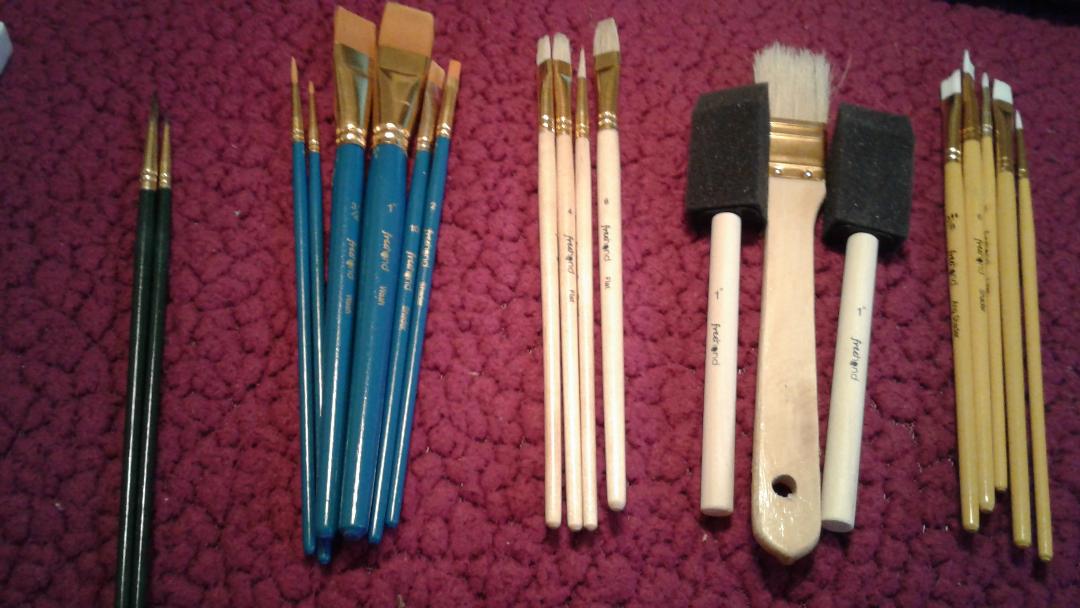 25 brushes set for oil painting and canvas and acrylic 