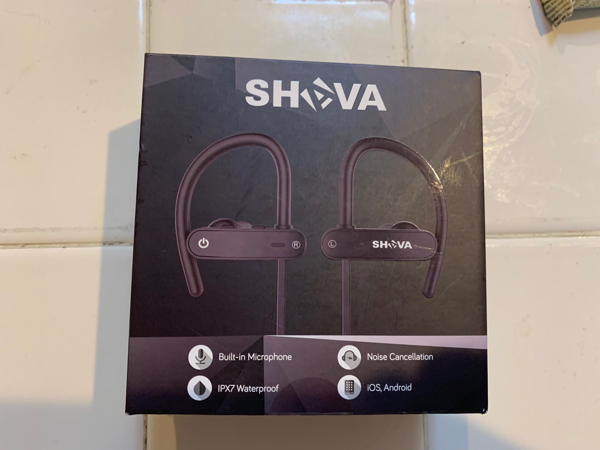 Noise Canceling Bluetooth Sport Earphones