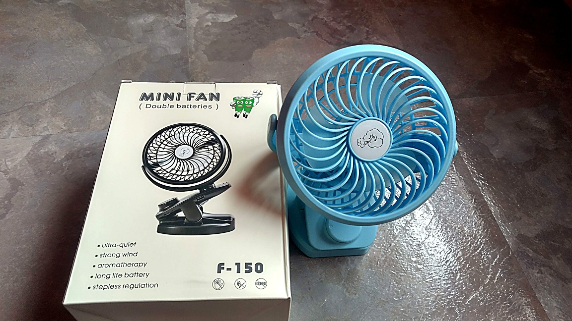 Ausein Blue Rechargeable Mini Clip-On Fan