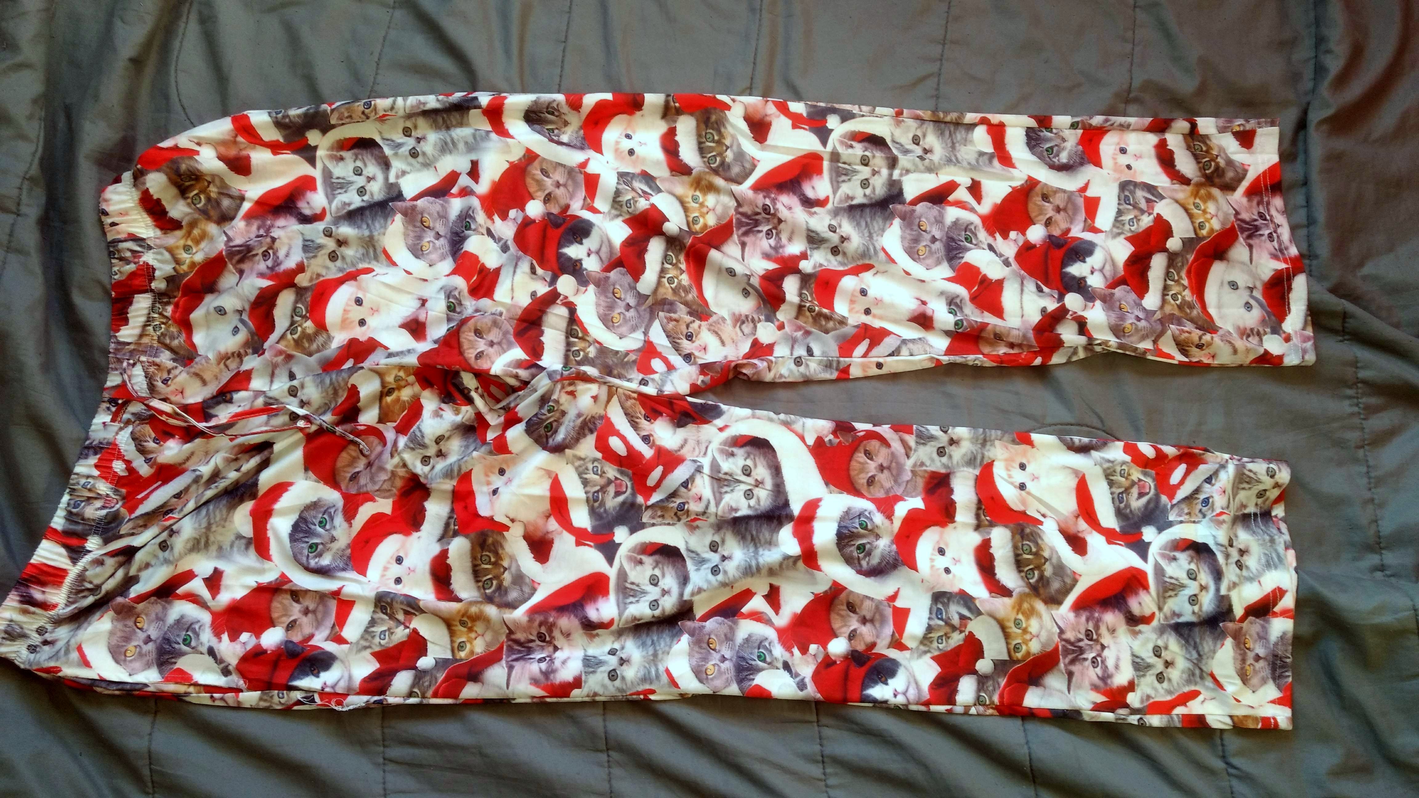 Adorable Christmas Cat Design Men's Pyjama Bottoms