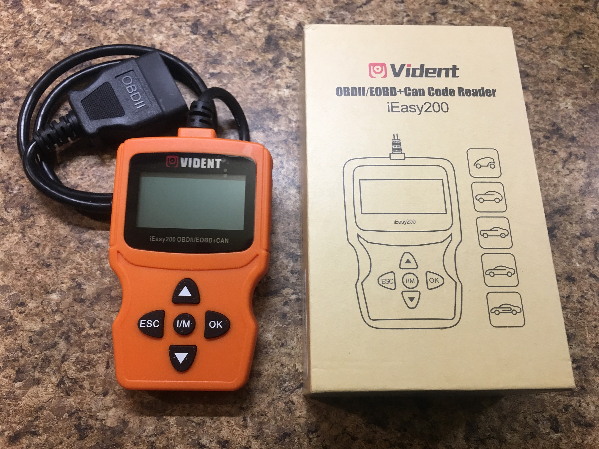 VIDENT iEasy200 OBDII Reader This tool can save you hundreds when your car throws an error code