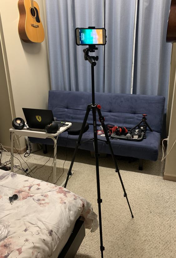 Compact and tall tripod