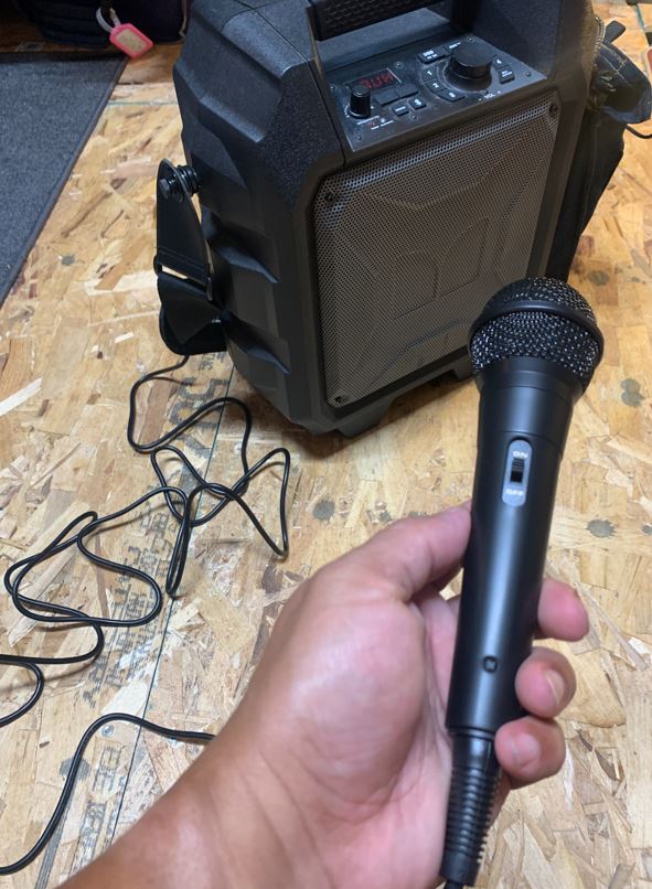 Very low volume output microphone