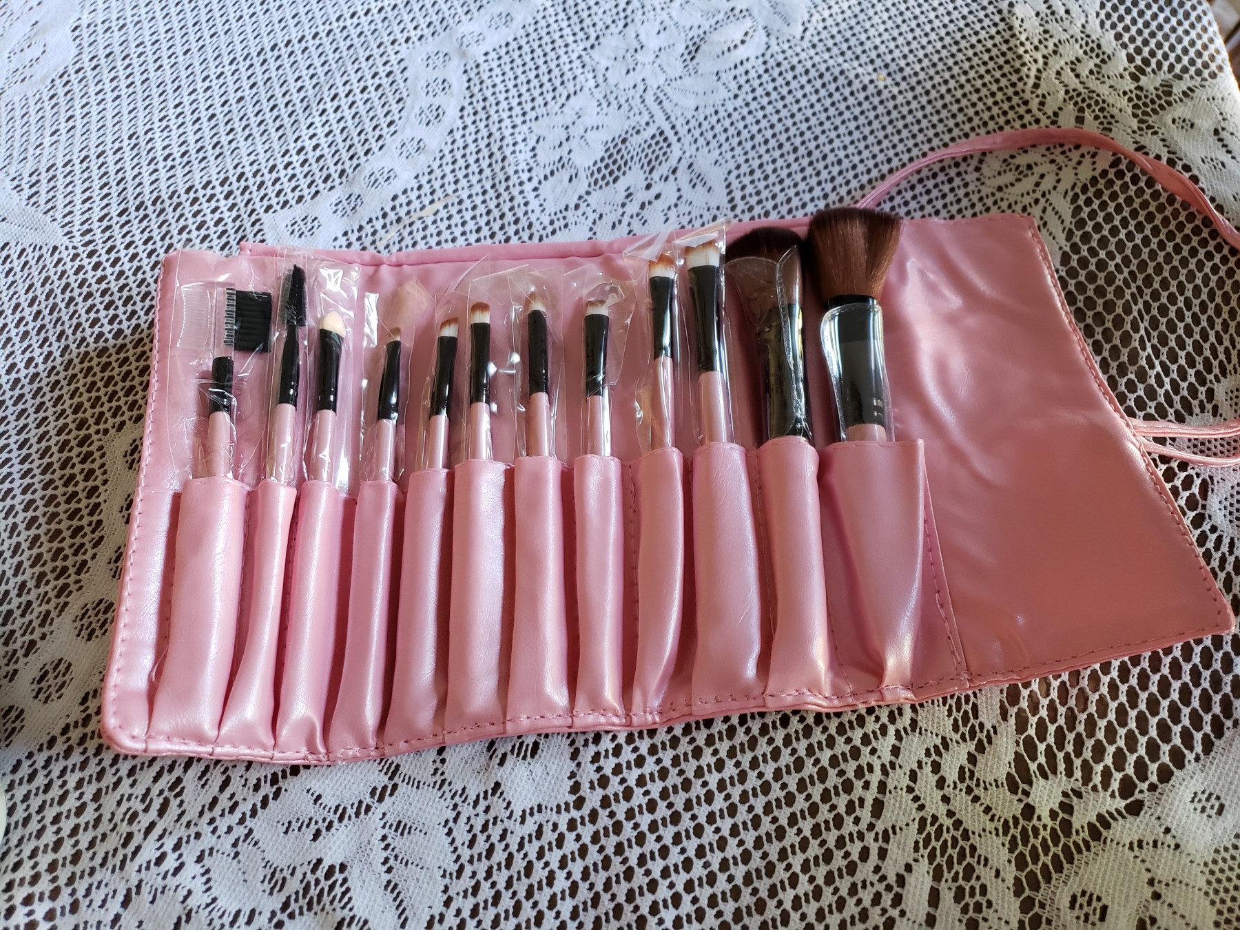 Affordable and nice make up brushes