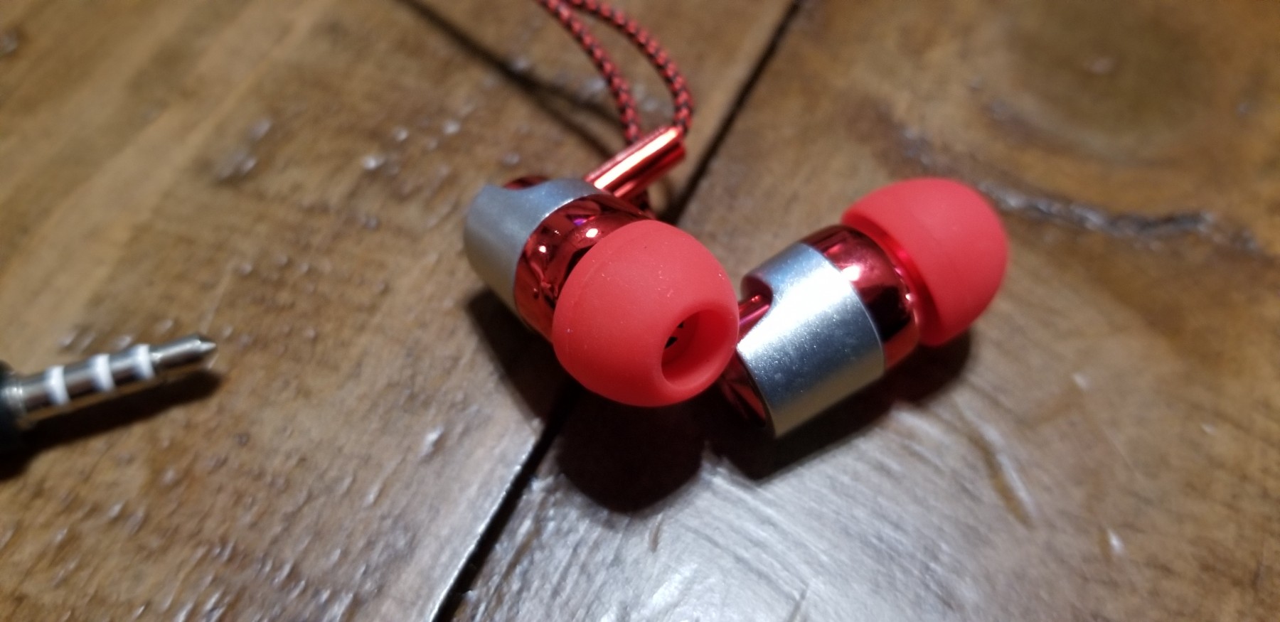 Love the color of these earbuds