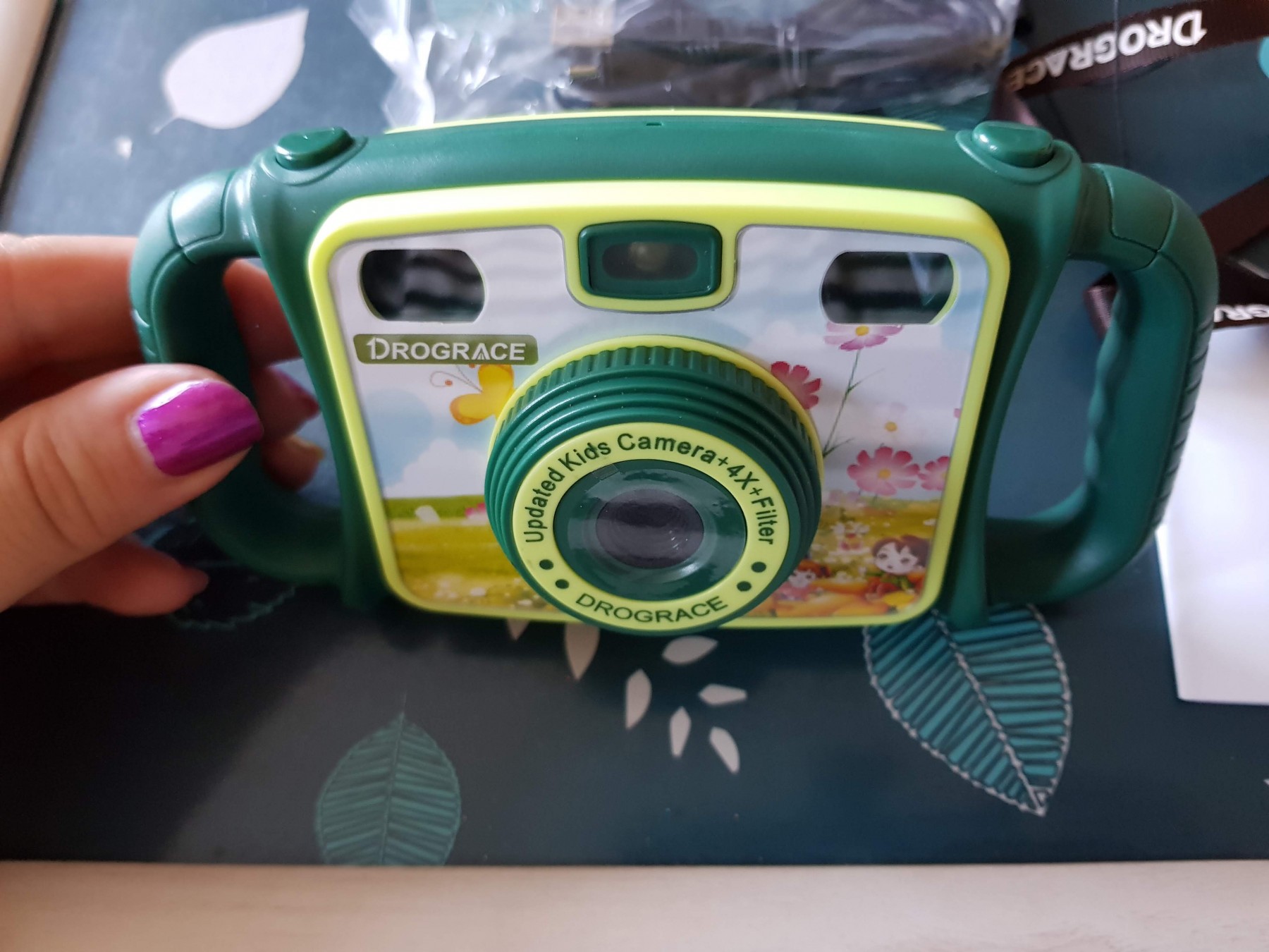 A good proper camera for children!