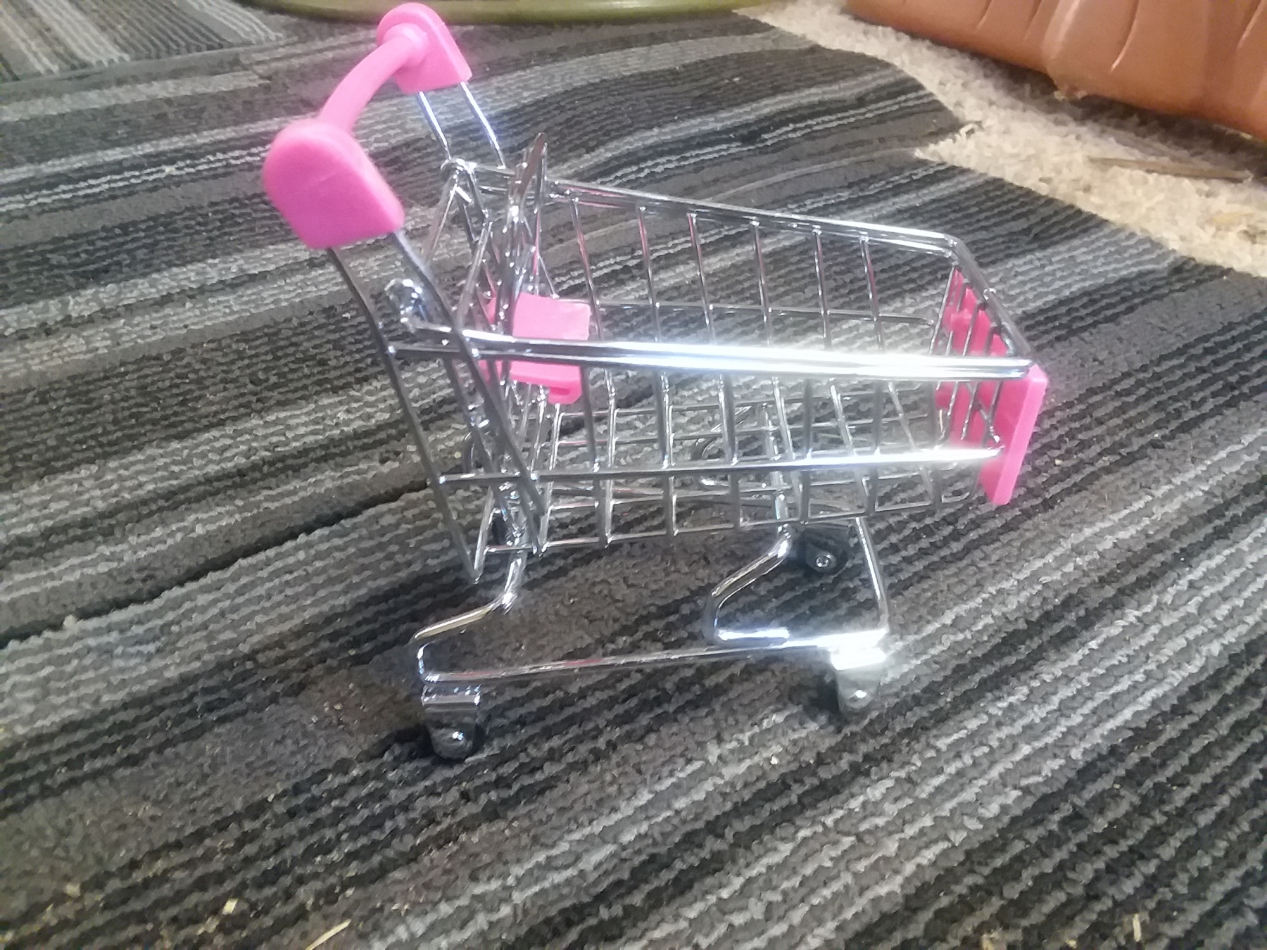 Mini Toy Shopping Cart