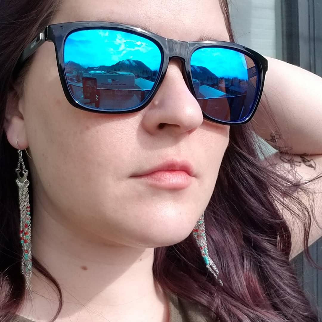 Polarized sun glasses