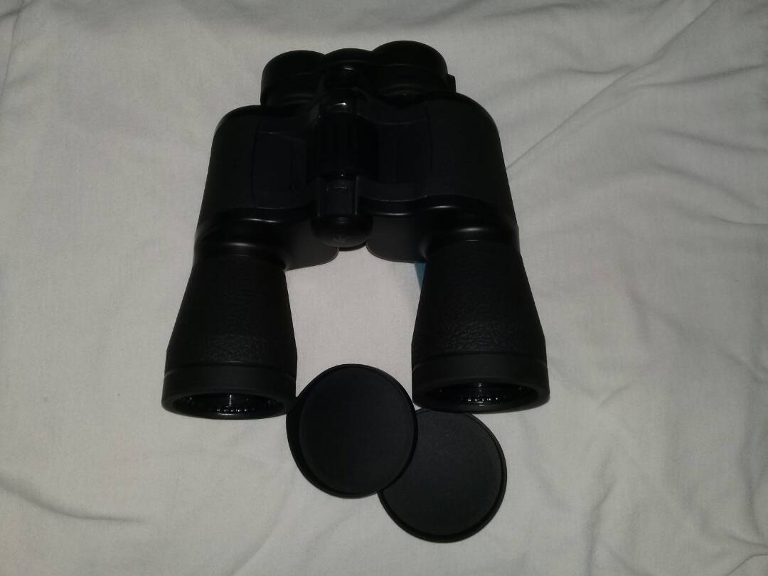 Sturdy Binoculars with no fog