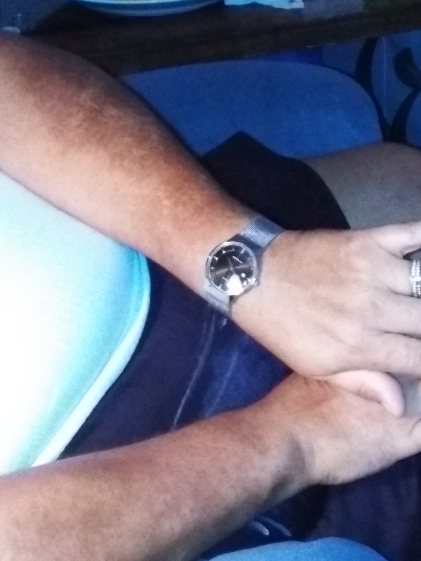 Men's ultra thin wrist watch