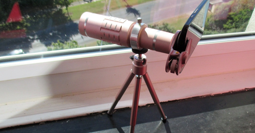 WIFUN Rose Gold 18 X Telephoto Lens & Tripod For Mobile Phones