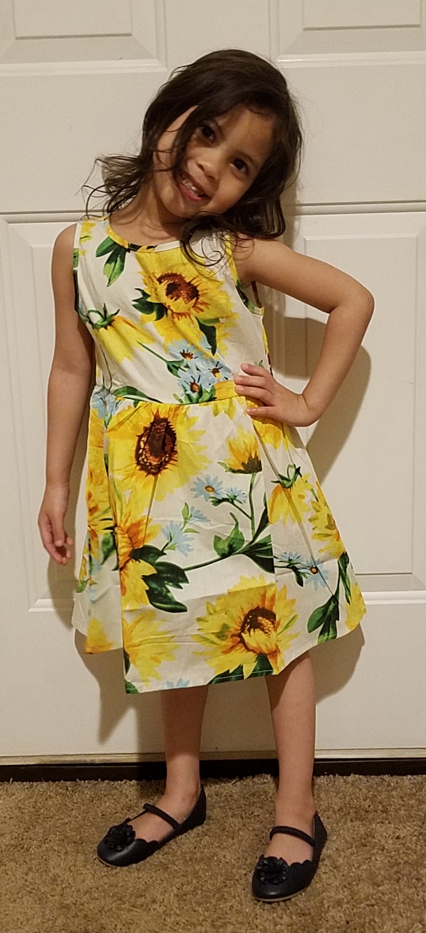 Perfect little dress for spring and summer time!