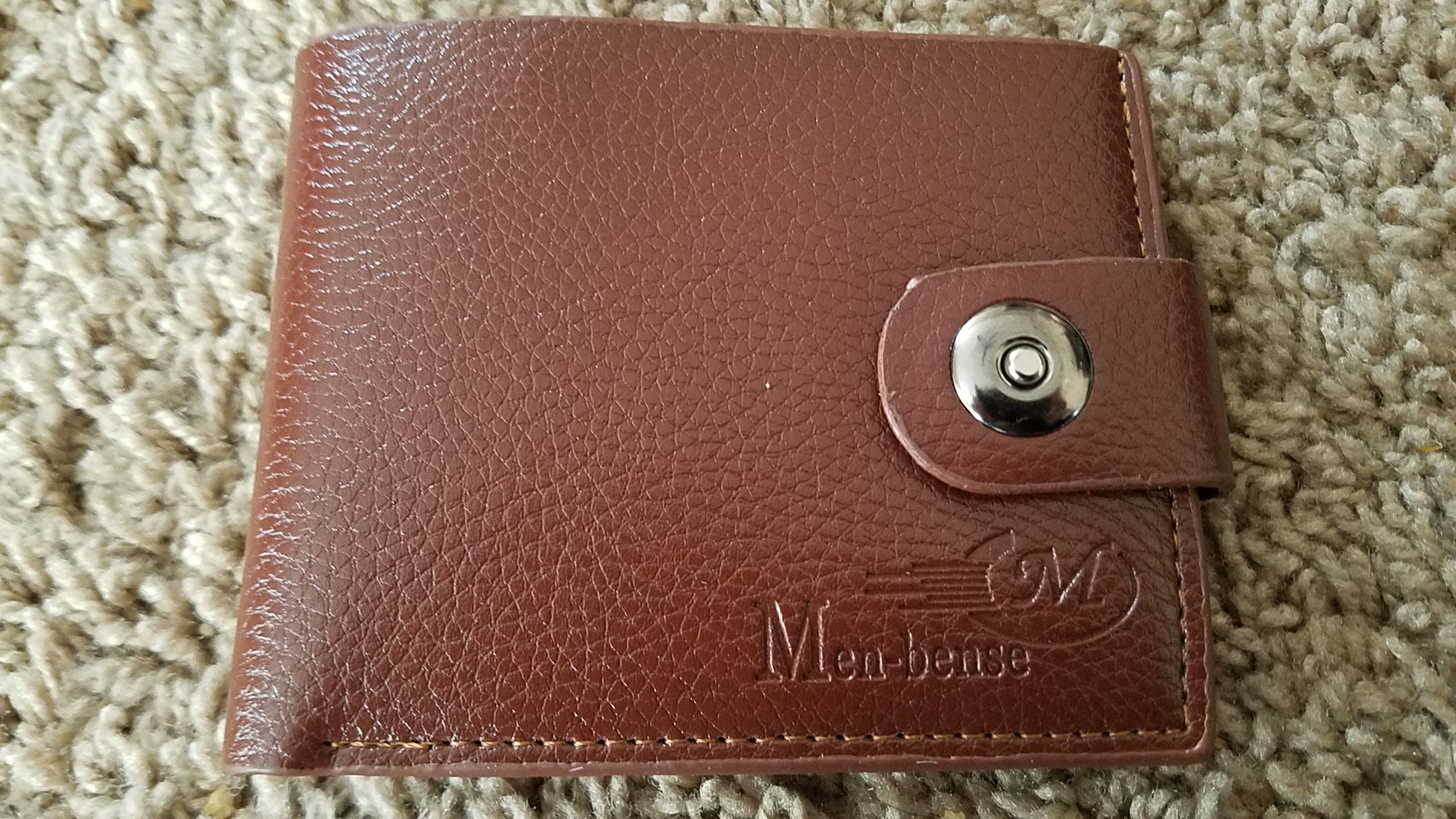 Excellent wallet, but a little pricey...