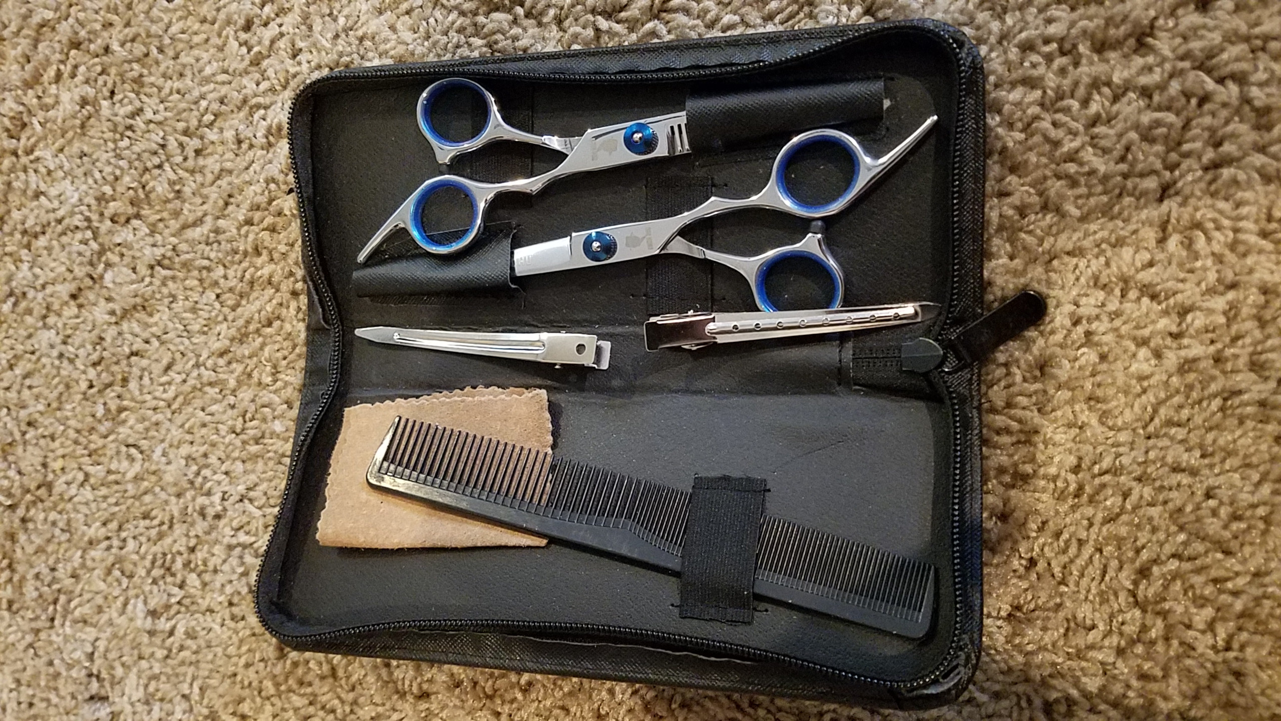 The case is sloppy and cheap, but the scissors have a high quality feel!