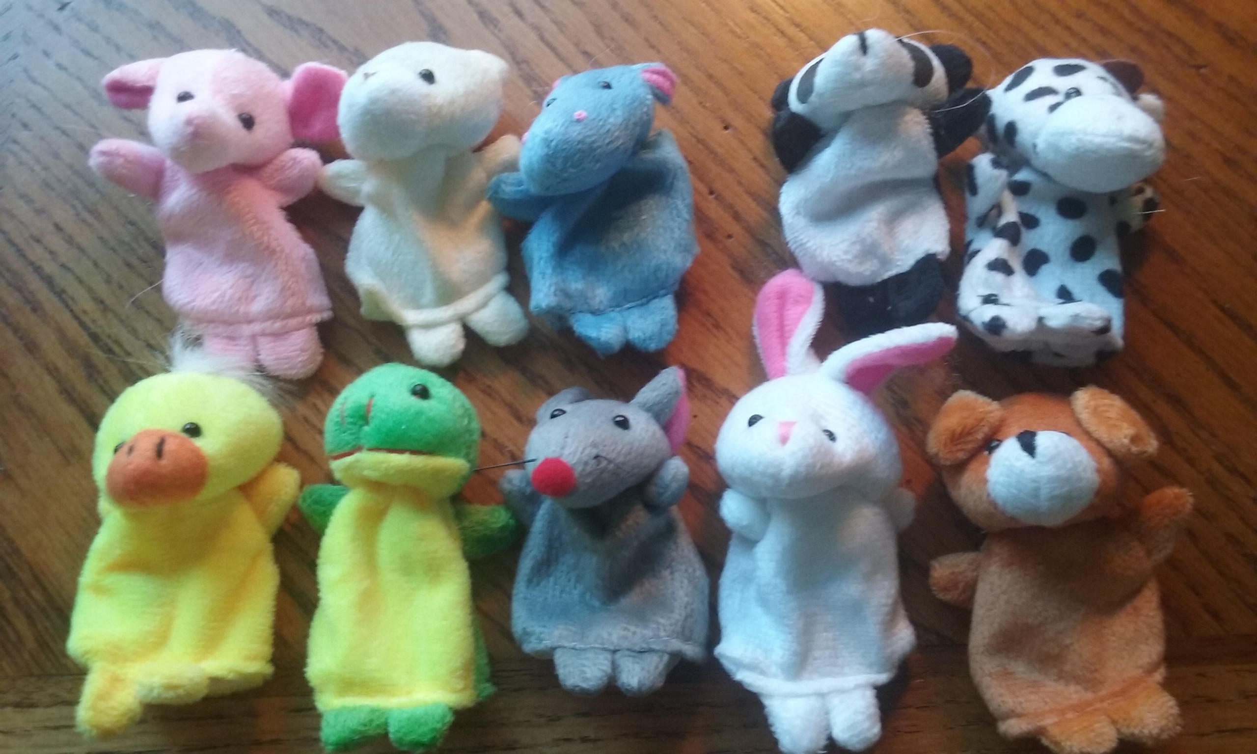 10 SOFT ANIMAL FINGER TOYS